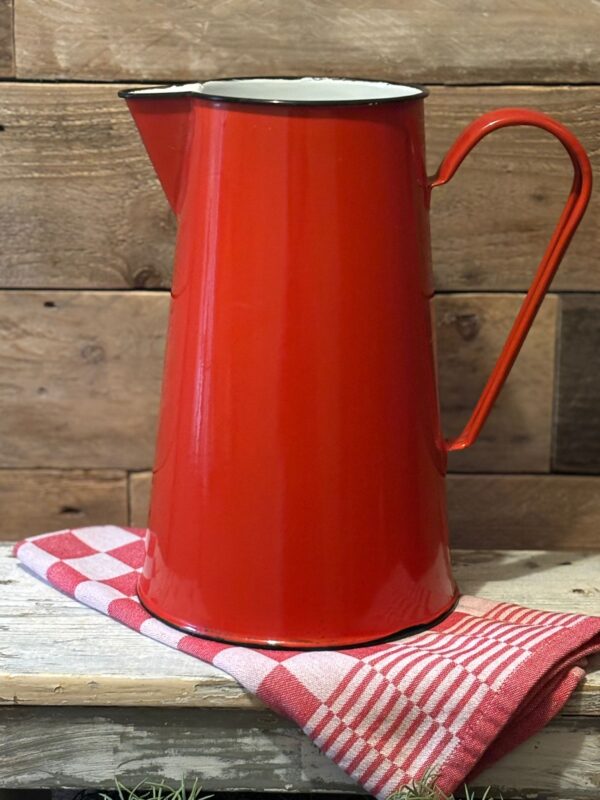 www.queensbrocanteboutique.nl webwinkel brocante vintage curiosa emaille rood waterkan