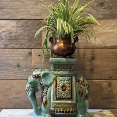 www.queensbrocanteboutique.nl webwinkel brocante vintage curiosa olifant plantentafeltje turquoise