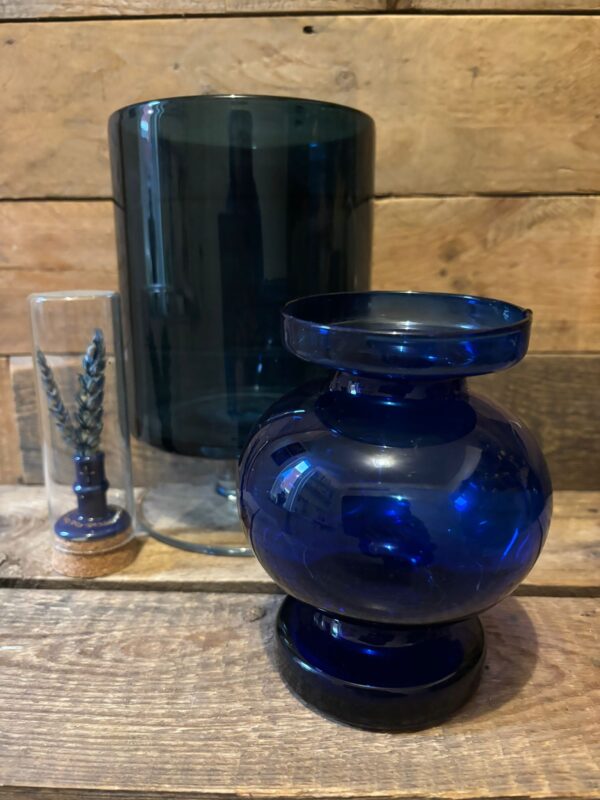 www.queensbrocanteboutique.nl brocante webwinkel vintage gekleurdglas curiosa