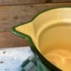 www.queensbrocanteboutique.nl webwinkel brocante vintage curiosa emaille groen goud biesjes melkkoker