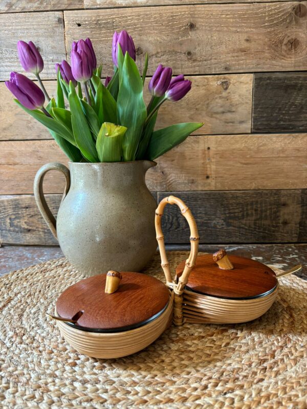 www.queensbrocanteboutique.nl brocante vintage curiosa webwinkel rotan bamboo tafelset