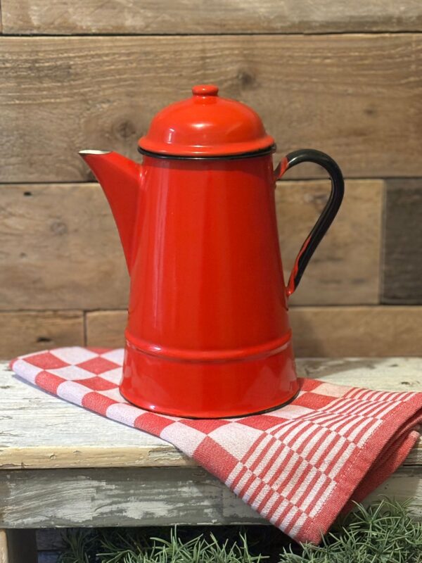 www.queensbrocanteboutique.nl webwinkel brocante vintage curiosa emaille keukenemaille rood koffiepot